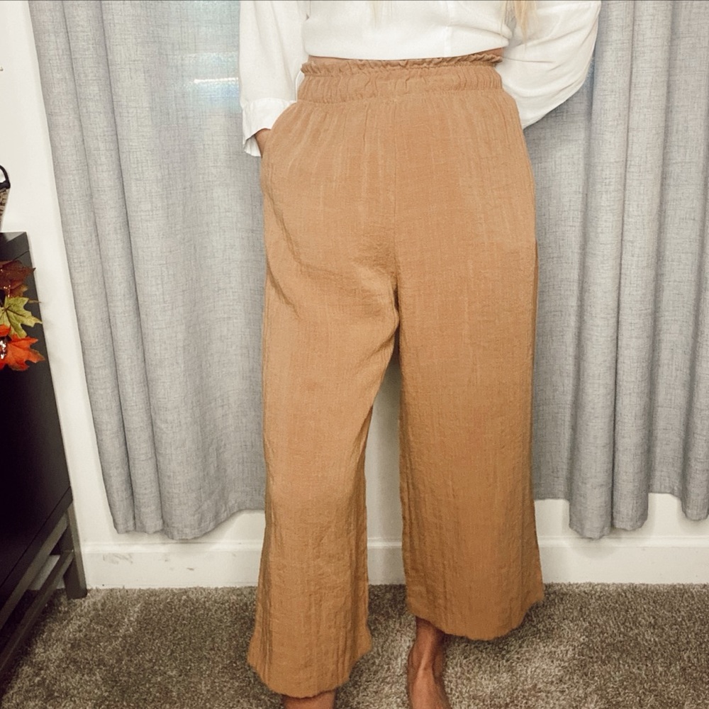 H&M Crop Pull-on Pants Size Small